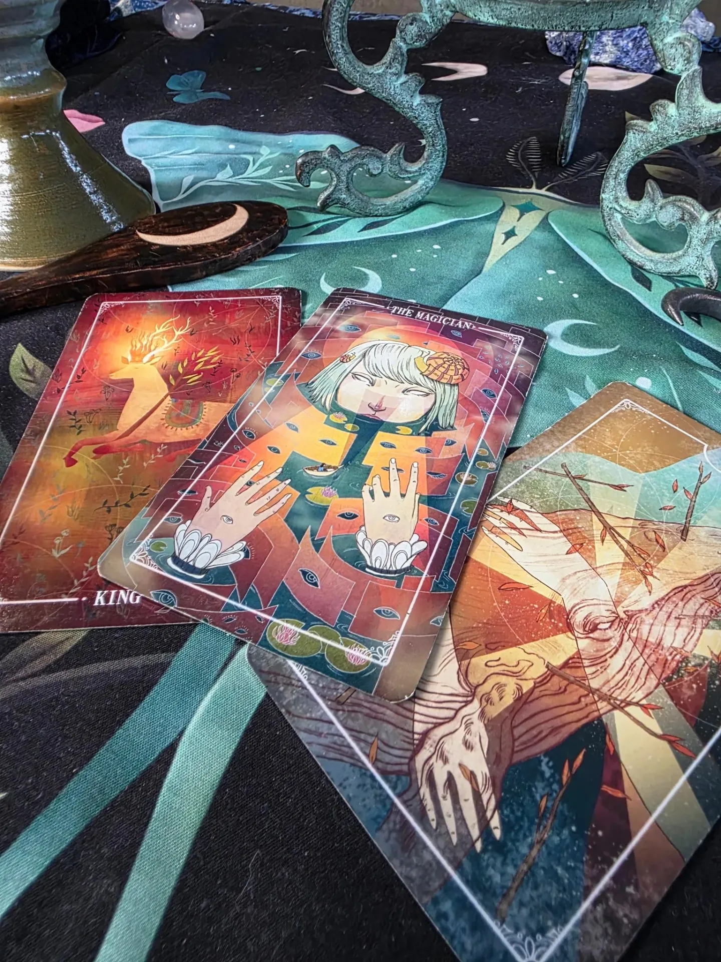 Universe’s Guidance Spread: 3 Card Spread